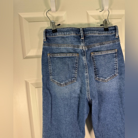 ASOS Mom Jeans High Rise Medium Wash Straight Leg Ankle Denim Womens Size 30 - Picture 7 of 7